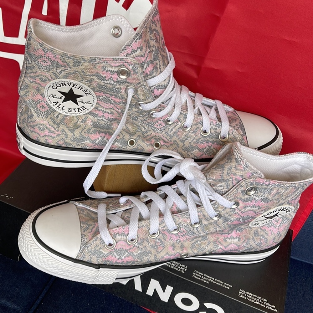 Converse 571162F
CTAS HI
PALE PUTTY/LIMESTONE GREY
WMNS sneakers - athletic shoe - Picture 11 of 16